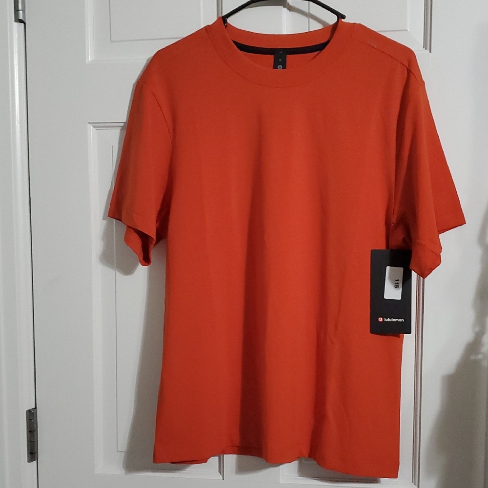 NWT Lululemon Zeroed In Short Sleeve Men's Sz S SUN Orange T-Shirt